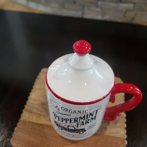 Peppermint Farm Holiday Mug-NWT - Picture 4 of 7